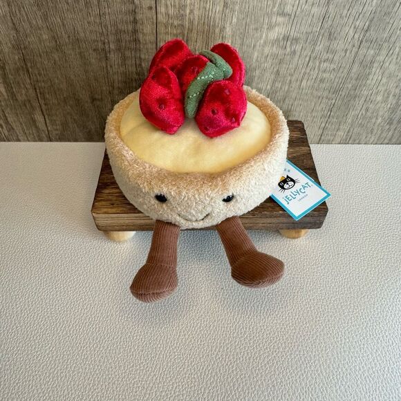 Jellycat Fleurette Tarte Aux Fraises Strawberry Tart NEW! FAST SHIP Gift for Her - Picture 1 of 6